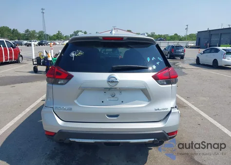 2017 Nissan Rogue Sl z USA, uszkodzony, nr VIN 5N1AT2MV0HC832876